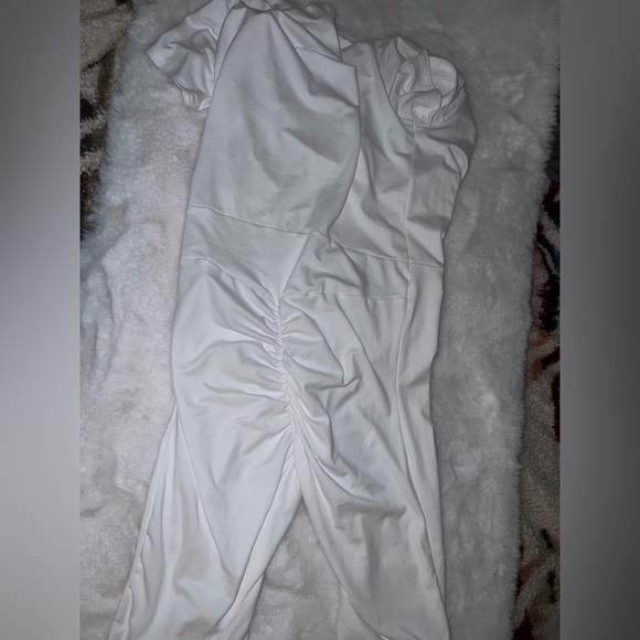 6/$15 Bundle Sale: EUC Fashion Nova White Baby Got Back Raunched Butt Romper - Picture 7 of 7